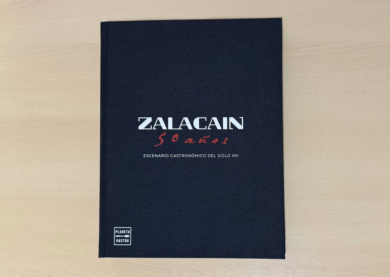 Portada del libro 'Zalacaín 50 años. Escenario gastronómico del siglo XXI'. (Rafael Ansón)