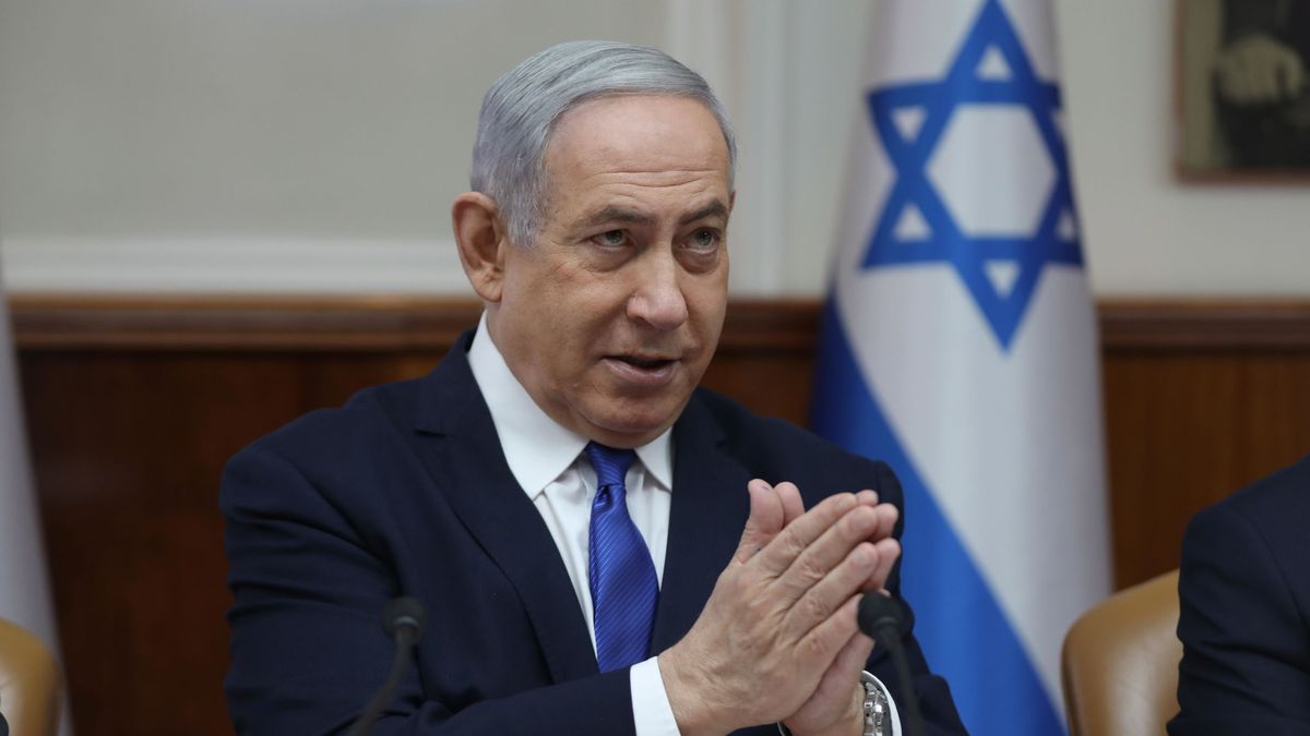 El 'premier' israelí Netanyahu, oficialmente imputado por tres casos de corrupción