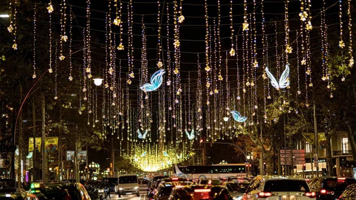 Qué día se apagan las luces de Navidad en Barcelona