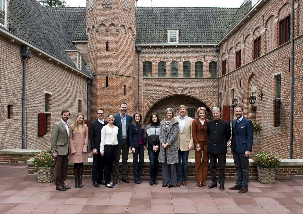 Foto: Don Felipe y Doña Letizia, en un encuentro de príncipes europeos en Holanda, en 2013. (Efe)