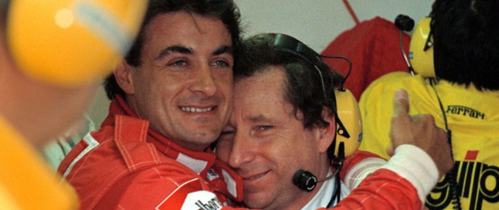 Foto: Jean Alesi, el piloto que siempre tiraba el casco