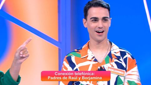 Orgullo y pullas en la llamada sorpresa de los padres de Raúl y Borjamina a 'Reacción en cadena'