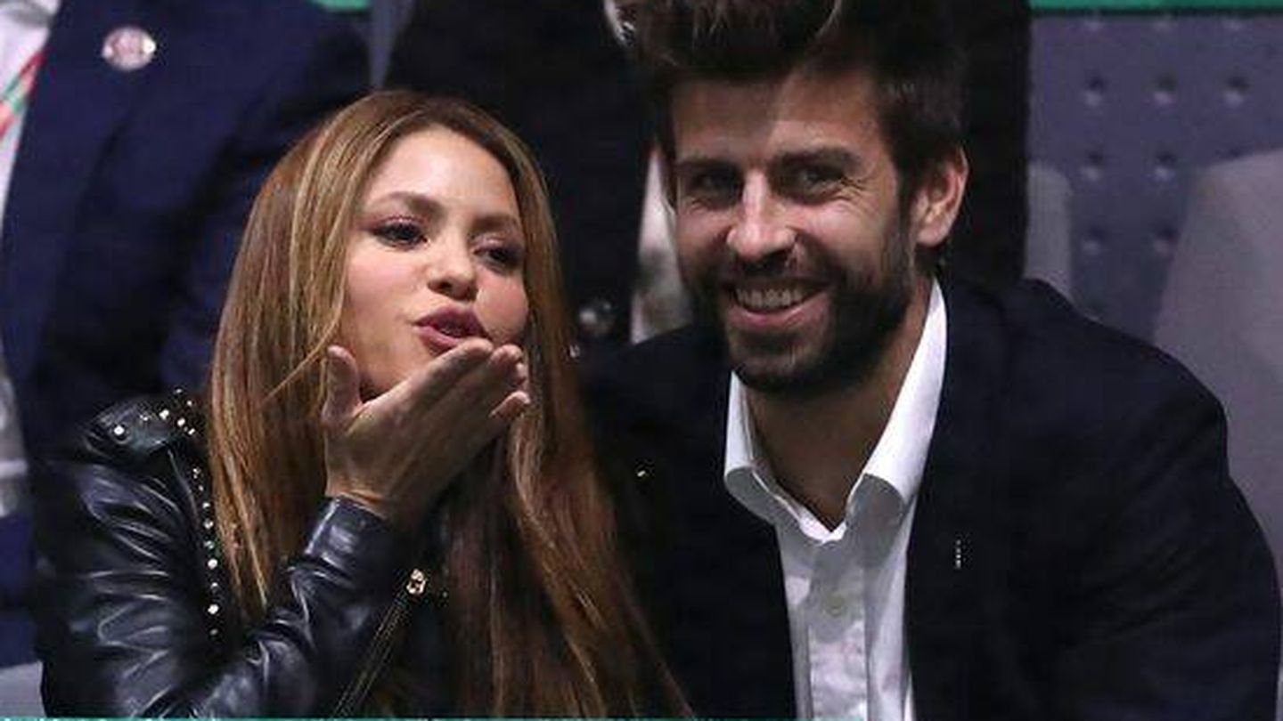  Shakira y Gerard Piqué, en un partido de la Copa Davis. (Getty)