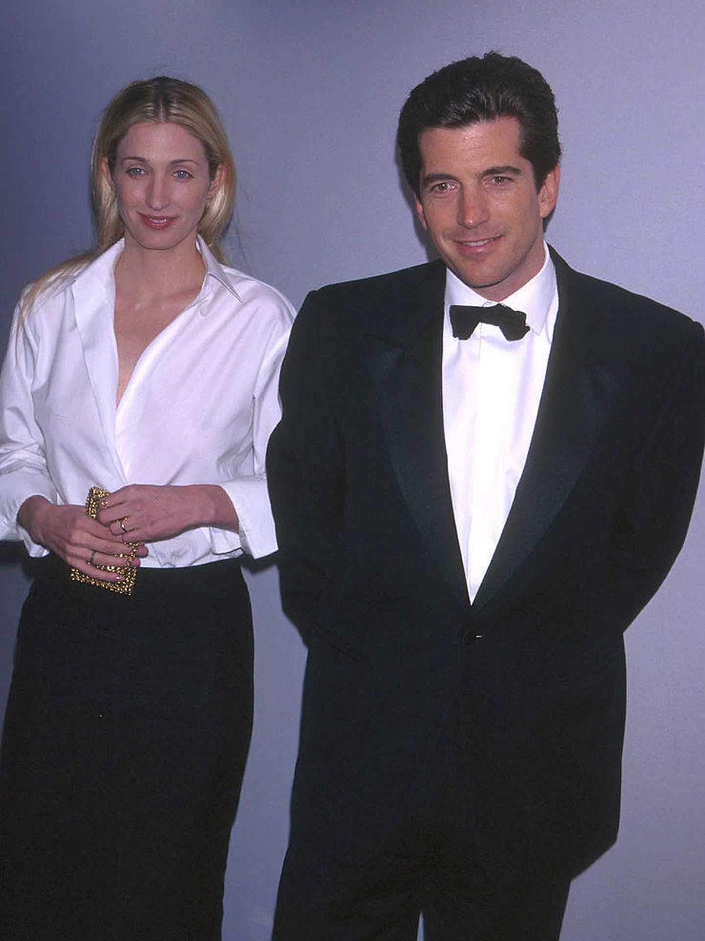 Carolyn Bessette y John John Kennedy, en una imagen de archivo. (Getty)