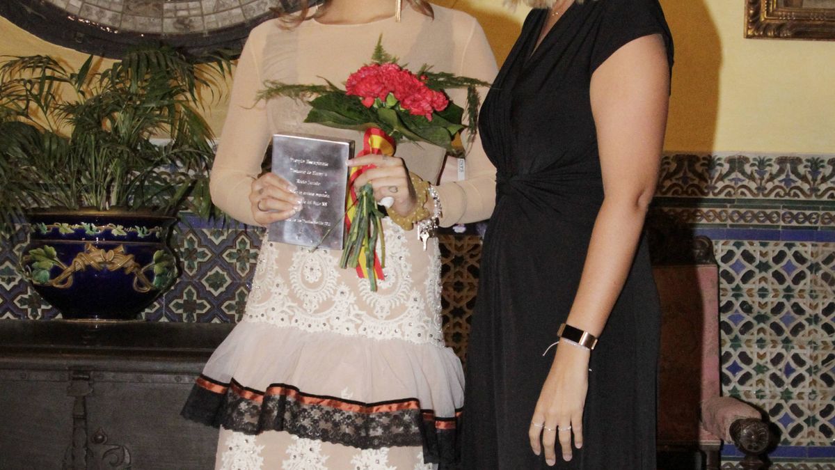 Aparece el premio en honor a Rocío Jurado que le robaron a Gloria Camila 