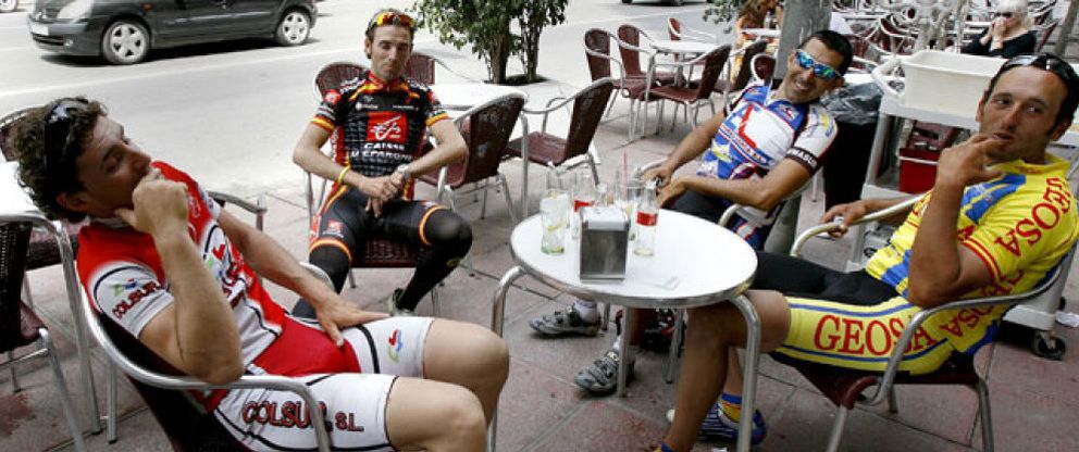 Foto: Valverde, expulsado del Tour por 120 kilómetros