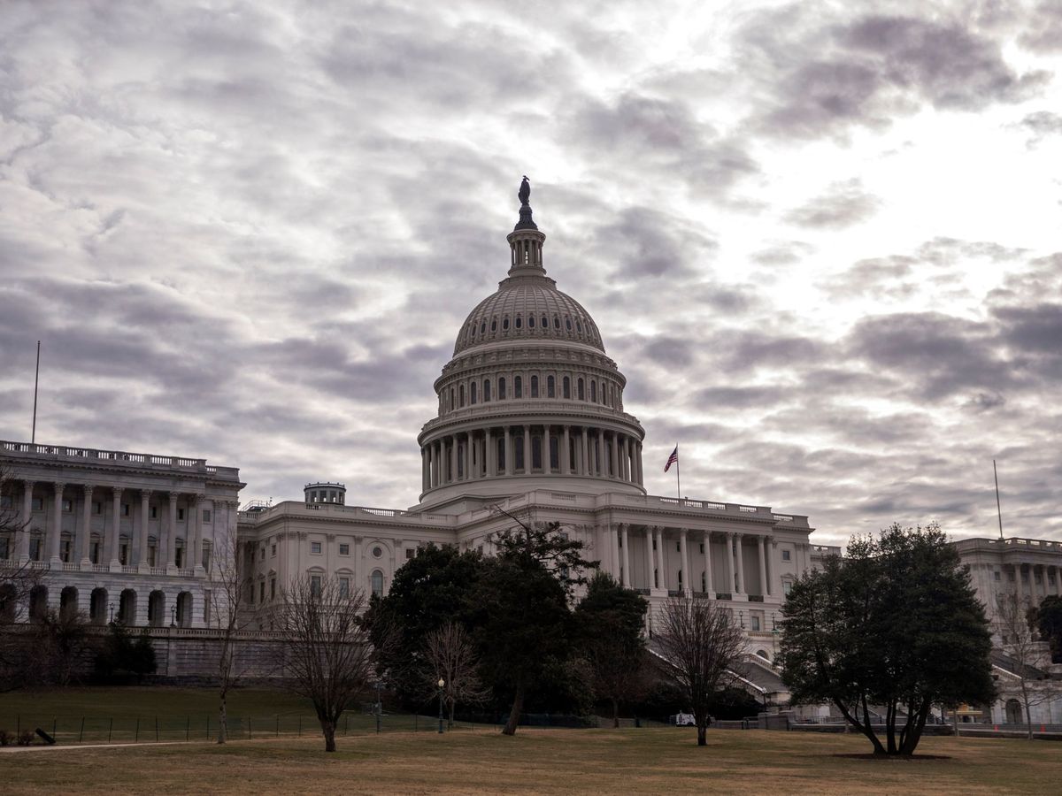 Foto: Vista del exterior del Capitolio en Washington. (EFE/Shawn Thew)