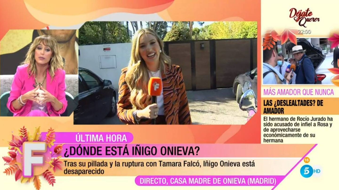 Emma García habla con Marta Riesco en 'Fiesta'. (Mediaset España)