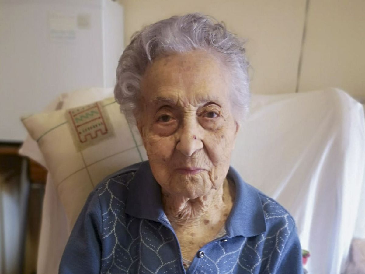 Foto: Maria Branyas, cuando se convirtió en la persona más longeva del mundo. (EFE)