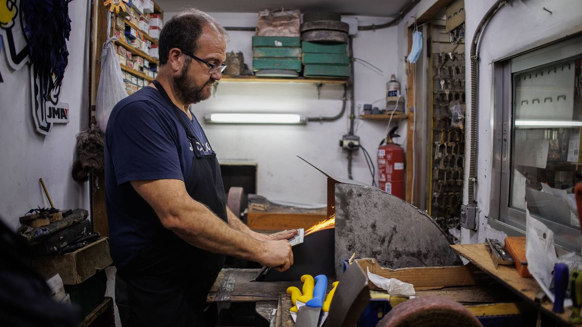 Que el trabajo del futuro sea el oficio del pasado: Cibeles vota si quiere una escuela de artesanos en Madrid