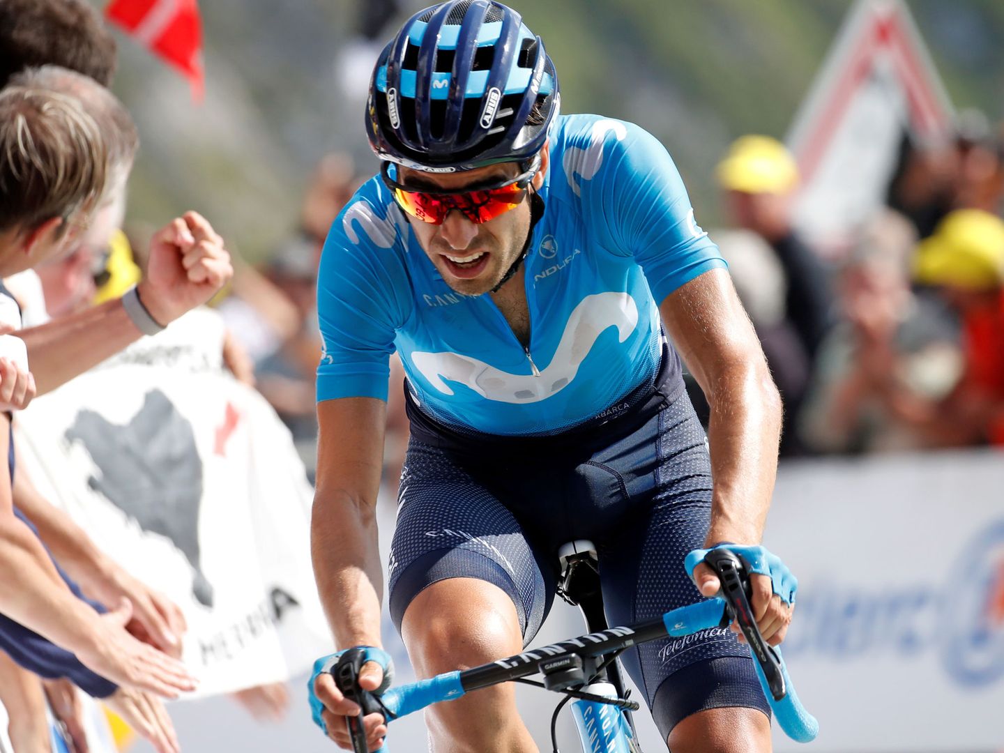Mikel Landa, llegando a la meta del Tourmalet unos pocos segundo por detrás de los favoritos. (Reuters)