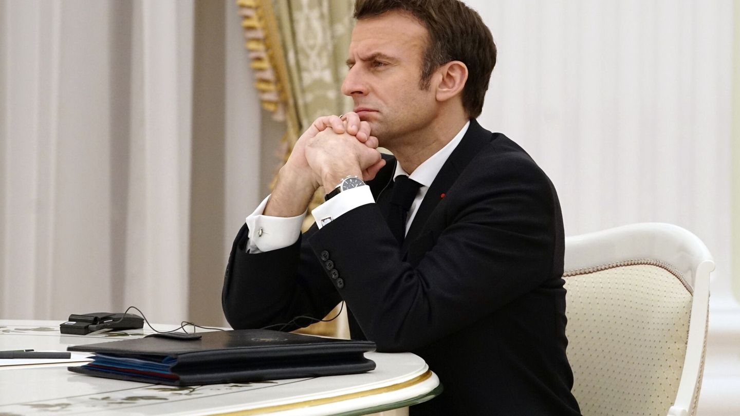Macron, capeando el temporal. (EFE)        