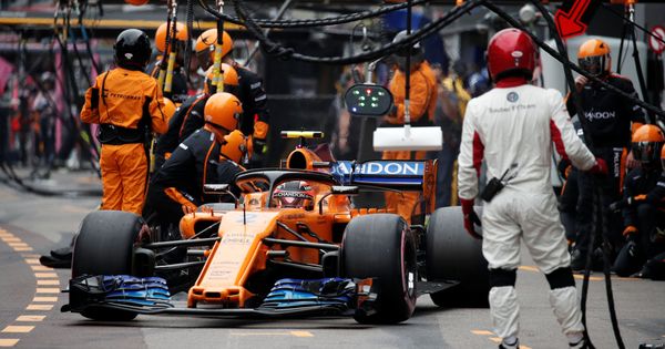 Foto: El McLaren de Vandoorne. (Reuters) 