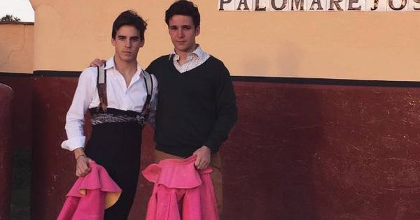 Foto: Froilán tras torear con su amigo (Instagram)