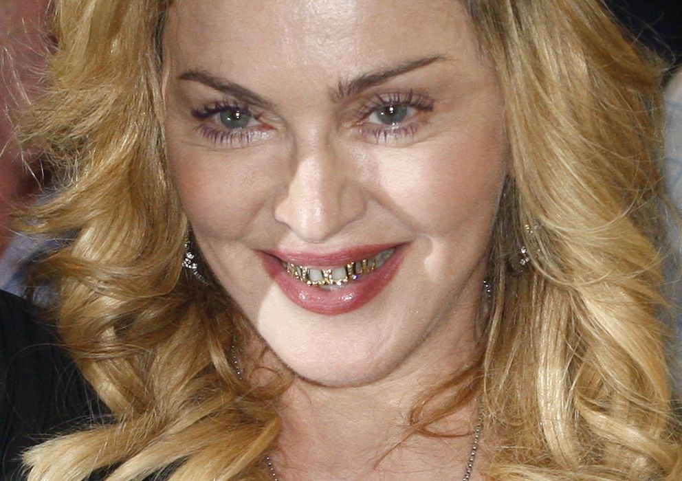 Foto: Madonna, expulsada de un cine por no apagar el móvil 