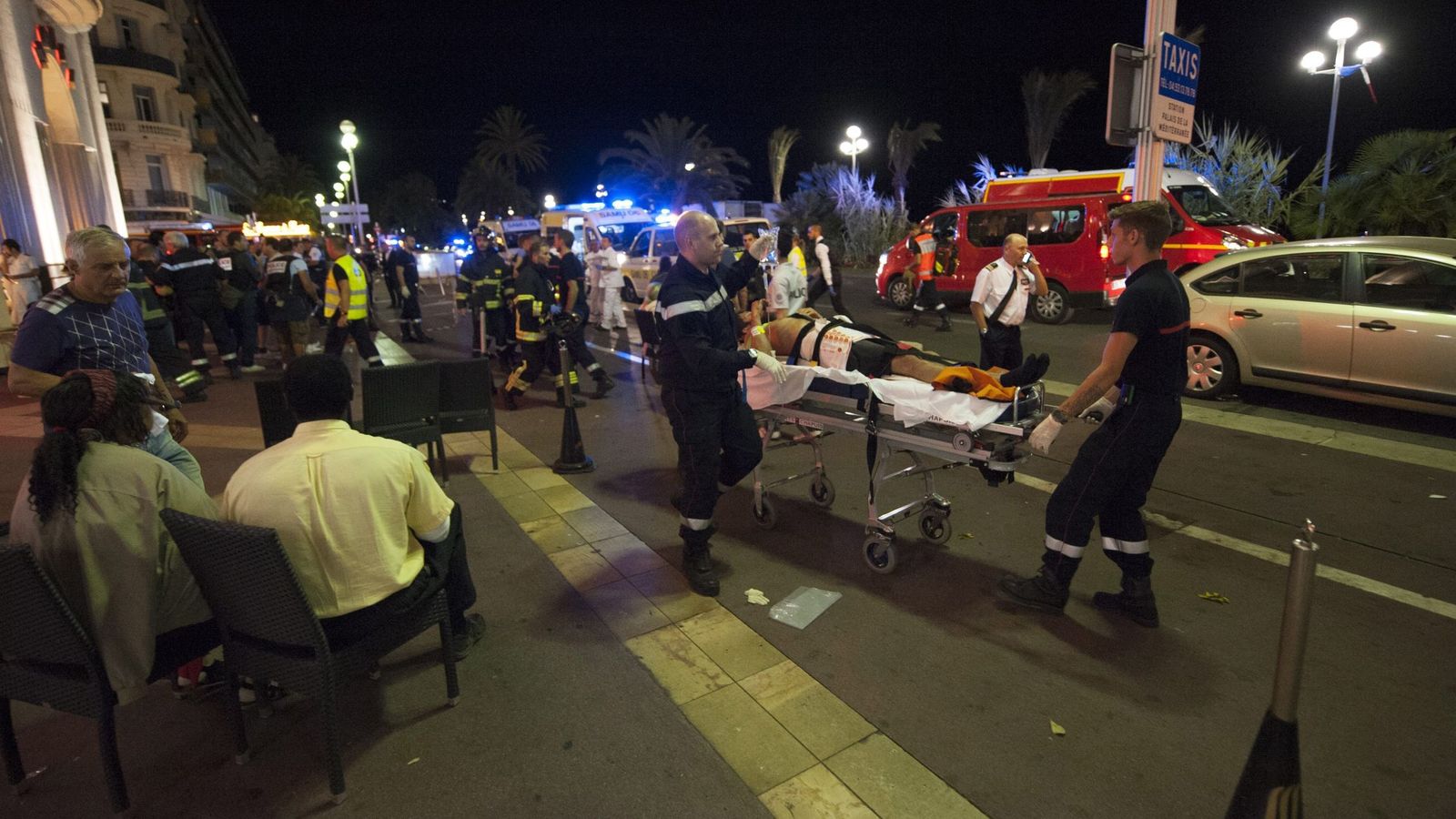 Foto: Decenas de muertos al arremeter un camión contra una multitud en Niza (EFE)