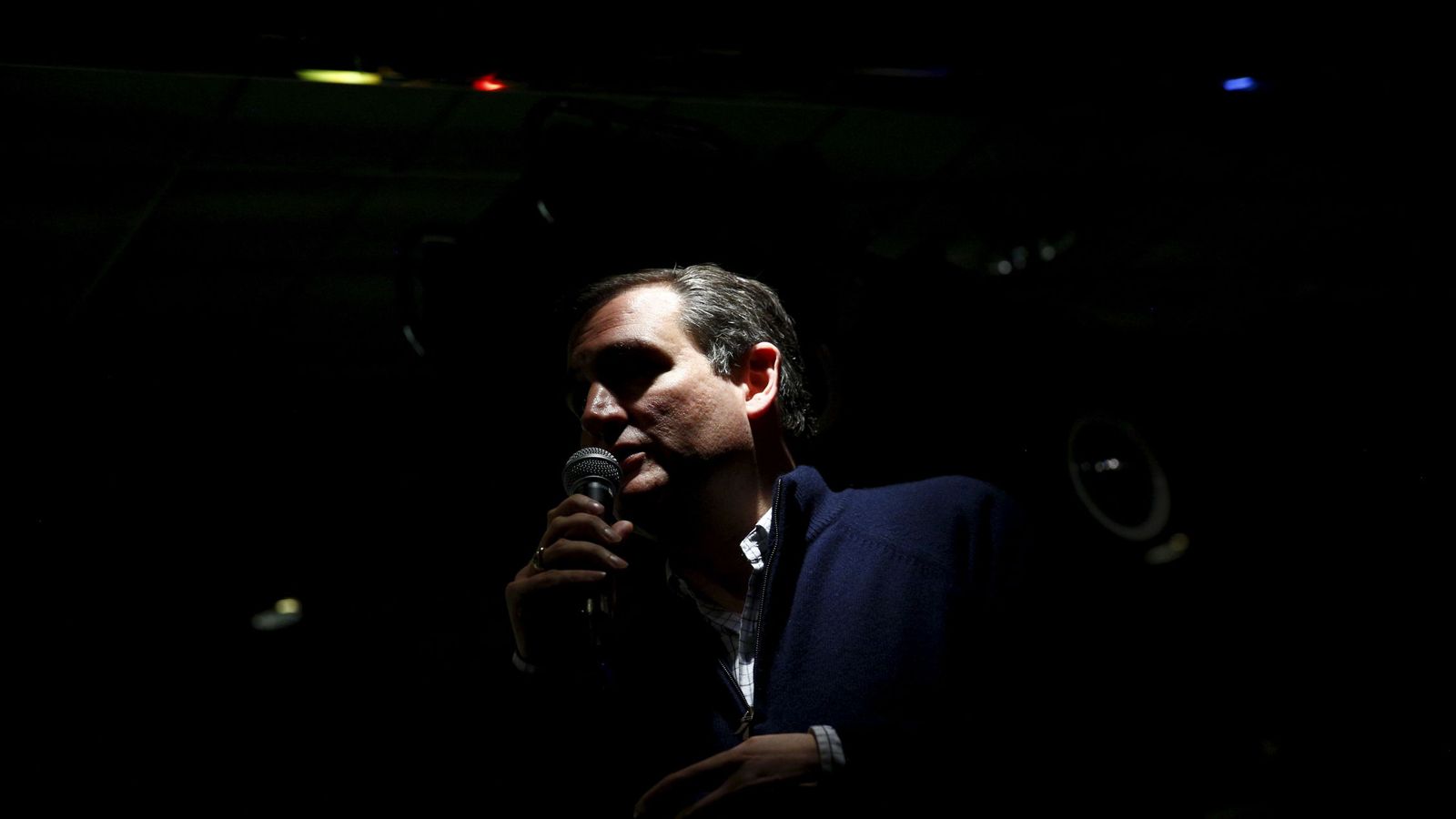 Foto: El candidato a la nominación republicana Ted Cruz, durante un acto de campaña en Amherst, New Hampshire. (Reuters)