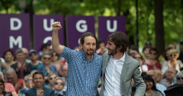 Foto: Pablo Iglesias junto al candidato por Podemos a presidir Navarra, Mikel Buil (Efe)