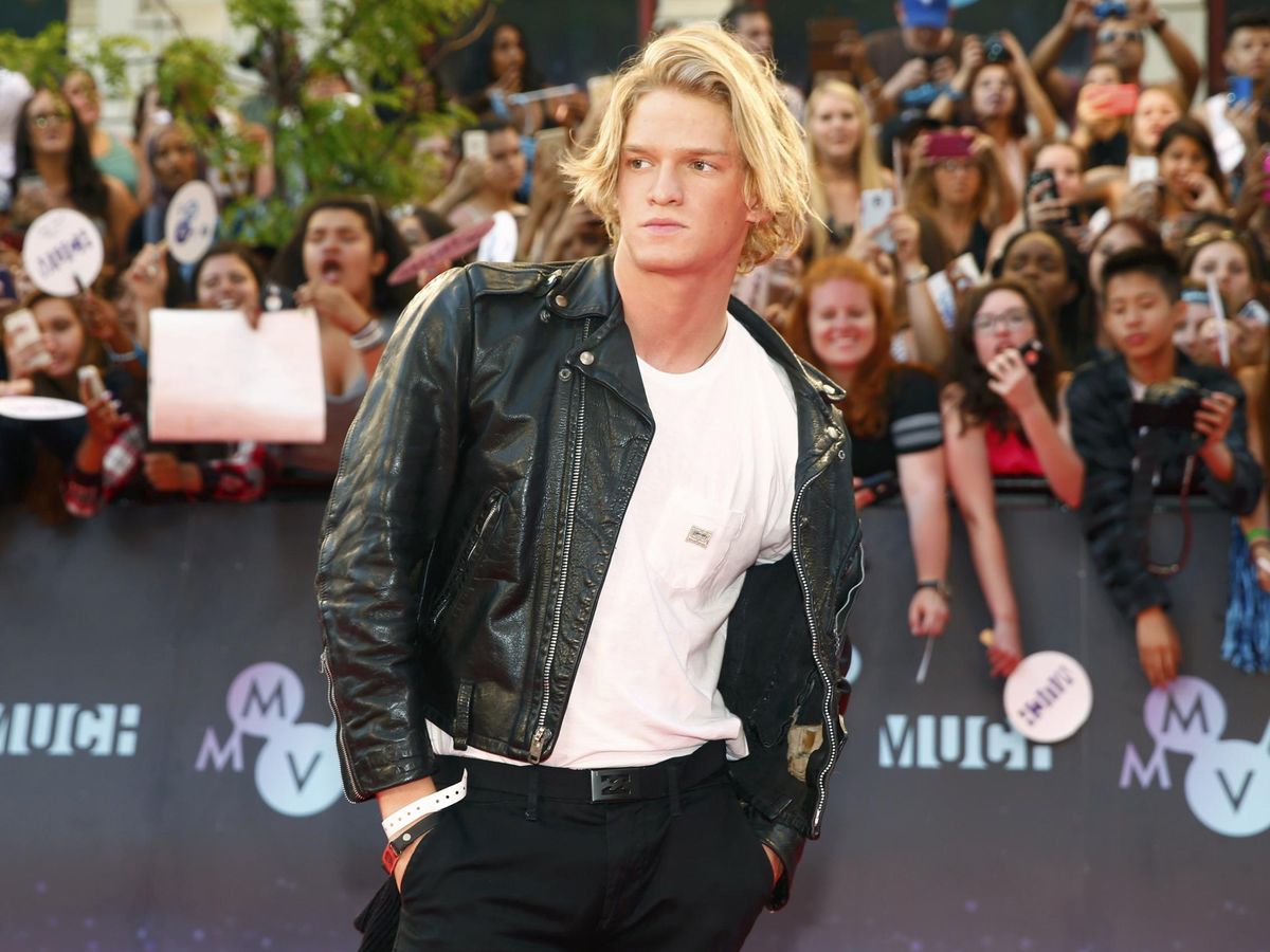 Foto: Cody Simpson, del pop a la piscina. (Reuters)