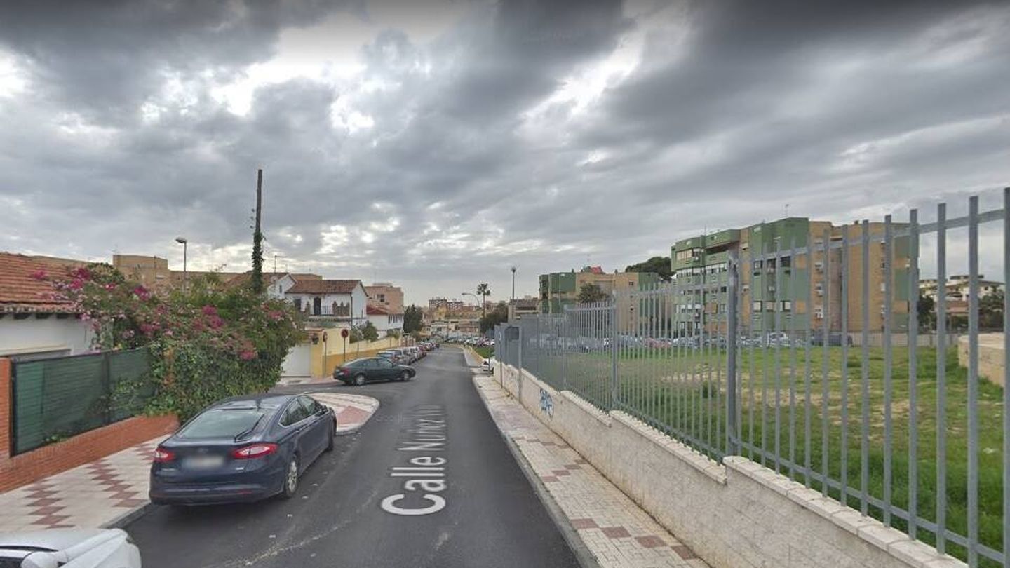 Calle Núñez Vela de Málaga, donde se produjo la intervención policial. (Google)