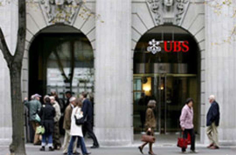 Foto: UBS estudia recortar 10.000 empleos, la mayor parte en renta fija