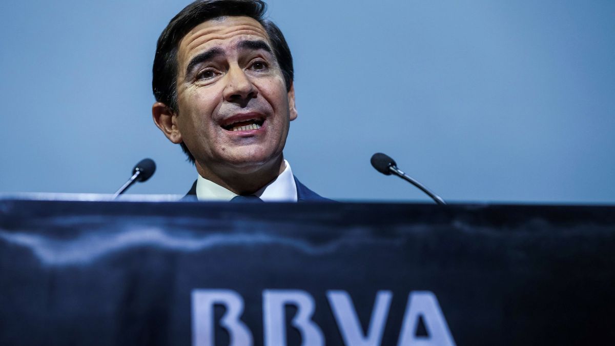 Carlos Torres (BBVA), entre la espada del BCE y la pared de la Audiencia 