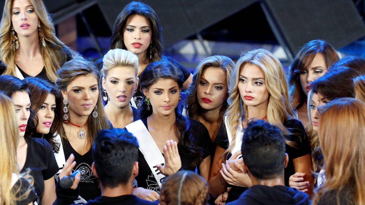 La fábrica de reinas "Miss Venezuela" sortea la crisis para continuar el show