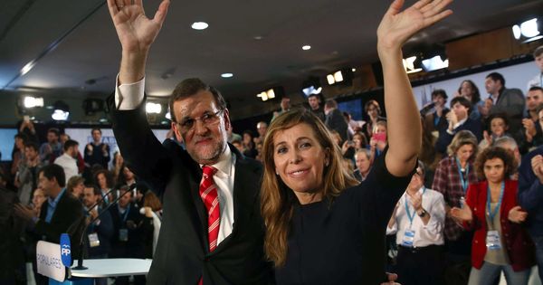 Foto: El presidente del Gobierno y líder del PP, Mariano Rajoy, y la popular Alicia Sánchez Camacho. (EFE)