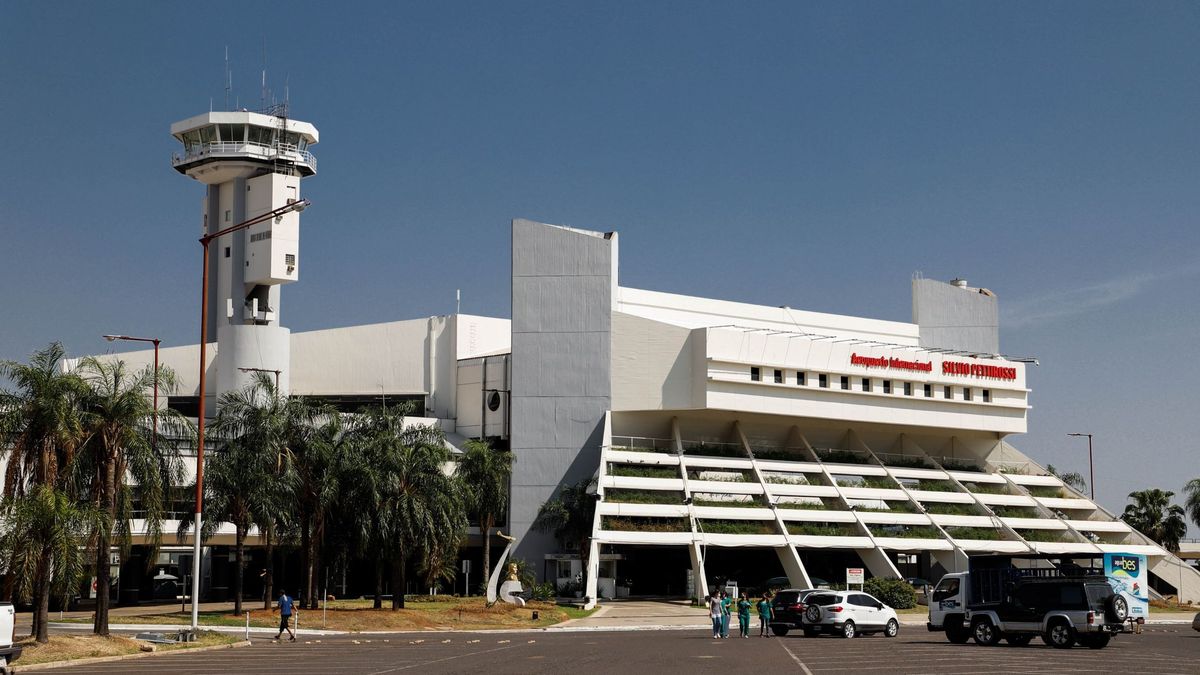 Al menos 7 muertos en un accidente de avioneta militar en el aeropuerto de Asunción