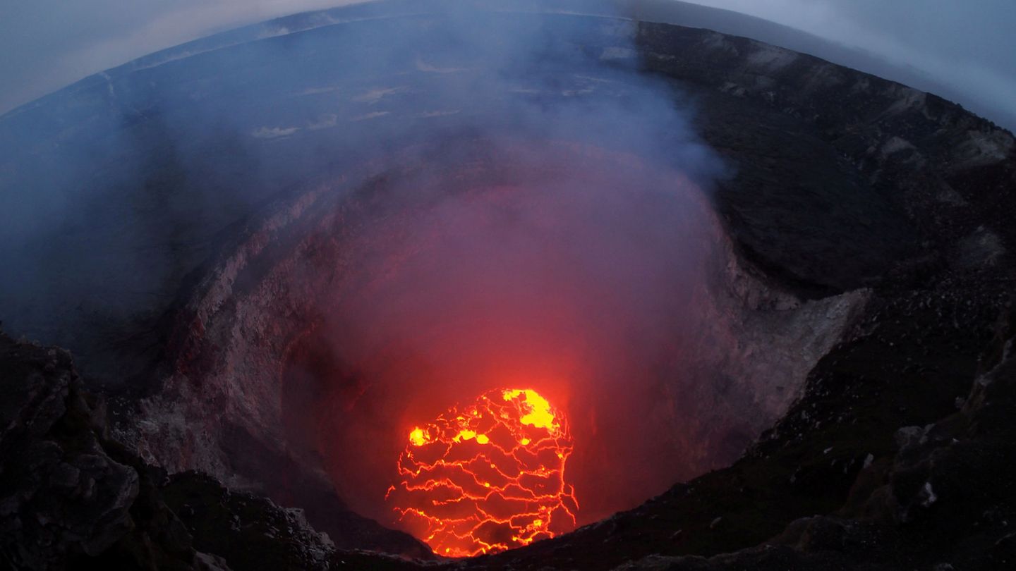 El volcán fotografiado el pasado 6 de mayo (Reuters)
