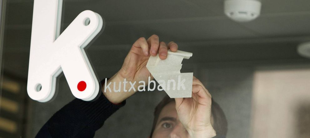 Kutxabank se cuela en la 'fiesta' de las grandes gestoras al duplicar sus partícipes