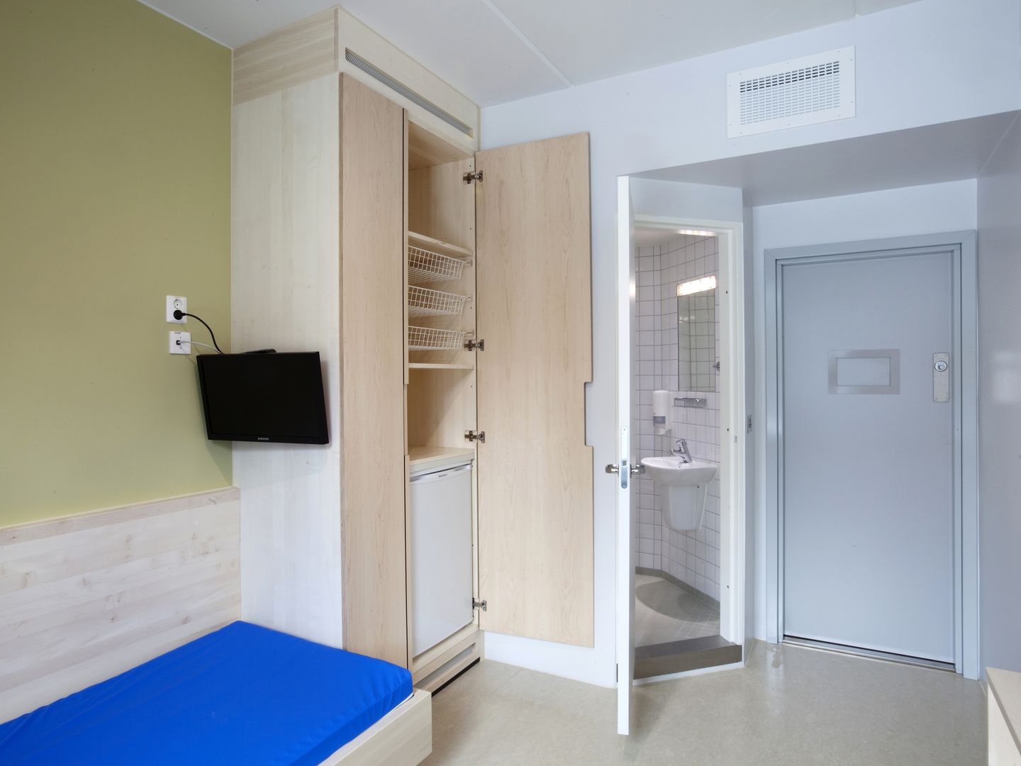 El interior de una celda de la prisión de Halden, en Noruega (Reuters).