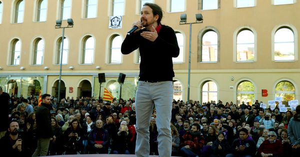Foto: Pablo Iglesis interviene en el mítin de En Comú-Podem en Barcelona (Efe)