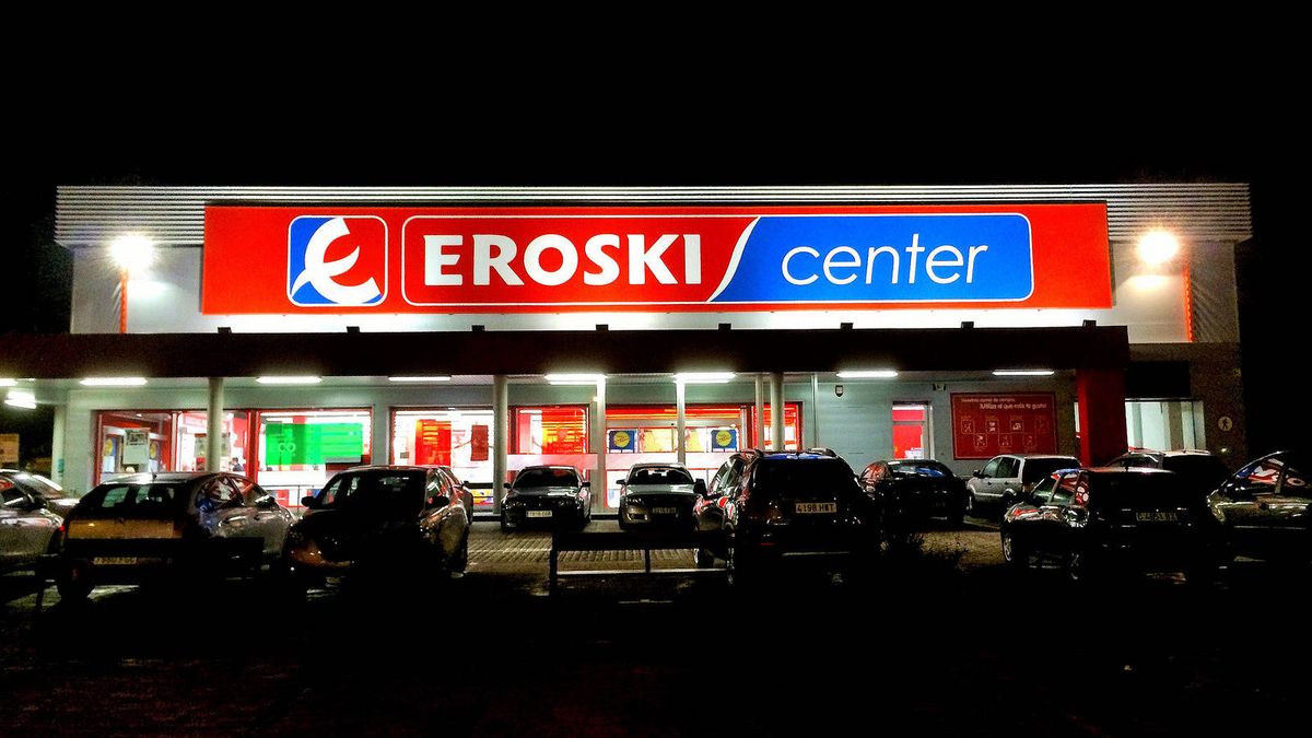 Intu deja en el aire el traspaso del negocio de Eroski a Carrefour en Asturias