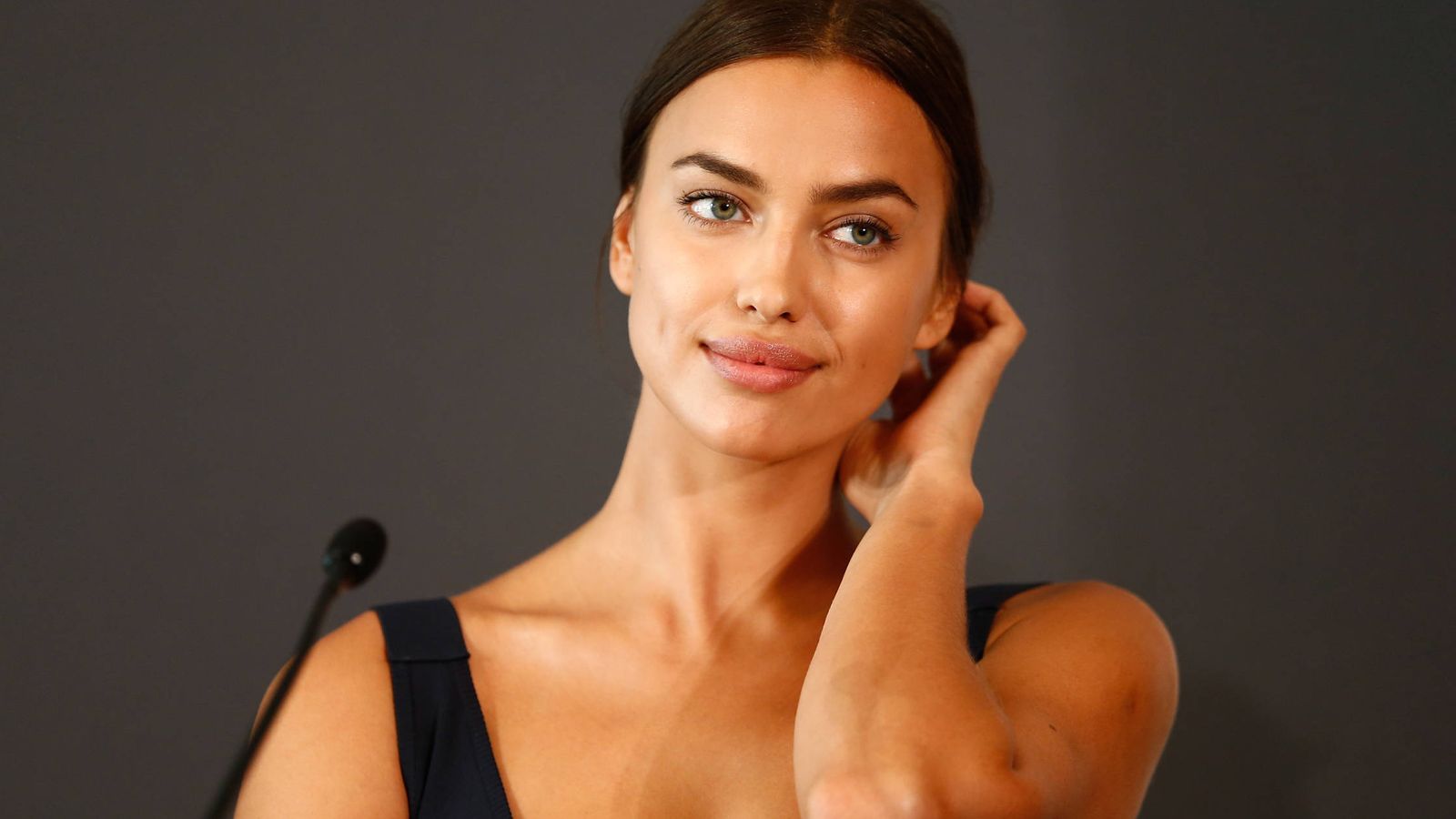 Foto: La modelo Irina Shayk durante una rueda de prensa el pasado mes de agosto. (Getty)