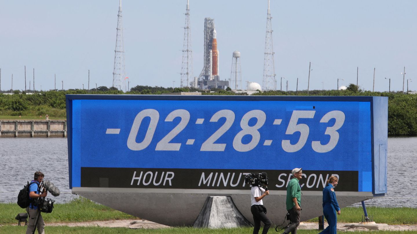 Momentos después de la cancelación ayer sábado, 3 de septiembre, del lanzamiento de la misión Artemis I. (Reuters)