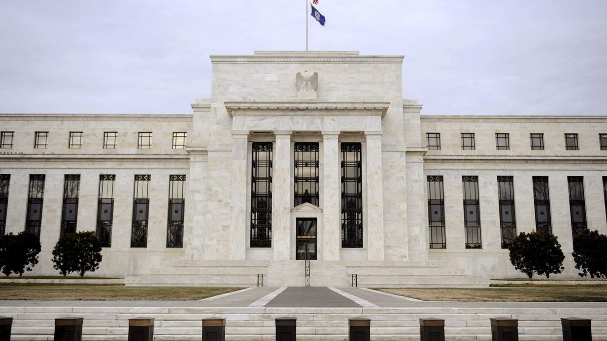 La Fed cumple 100 años con el triste consuelo de sufrir menos recesiones y más cortas 