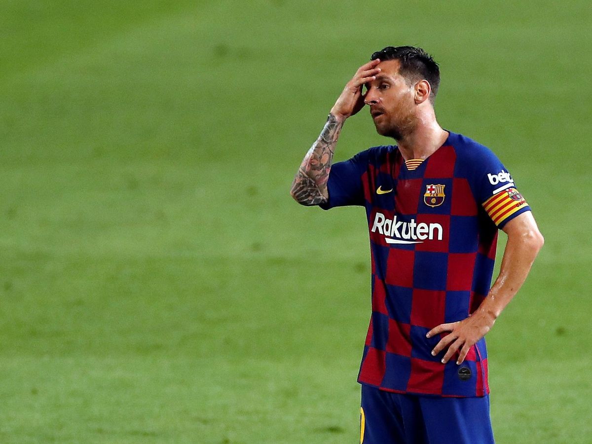 Foto: Messi, con gesto de decepción, en el partido contra Osasuna. (EFE)