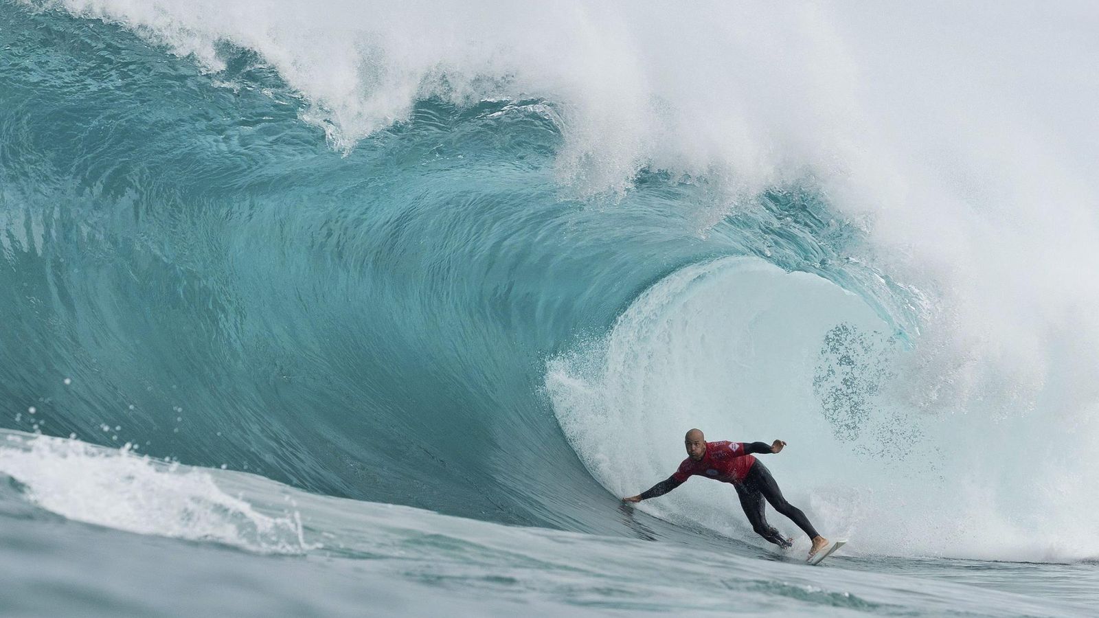 Foto: El surf gana adeptos a pasos agigantados en nuestro país (EFE)