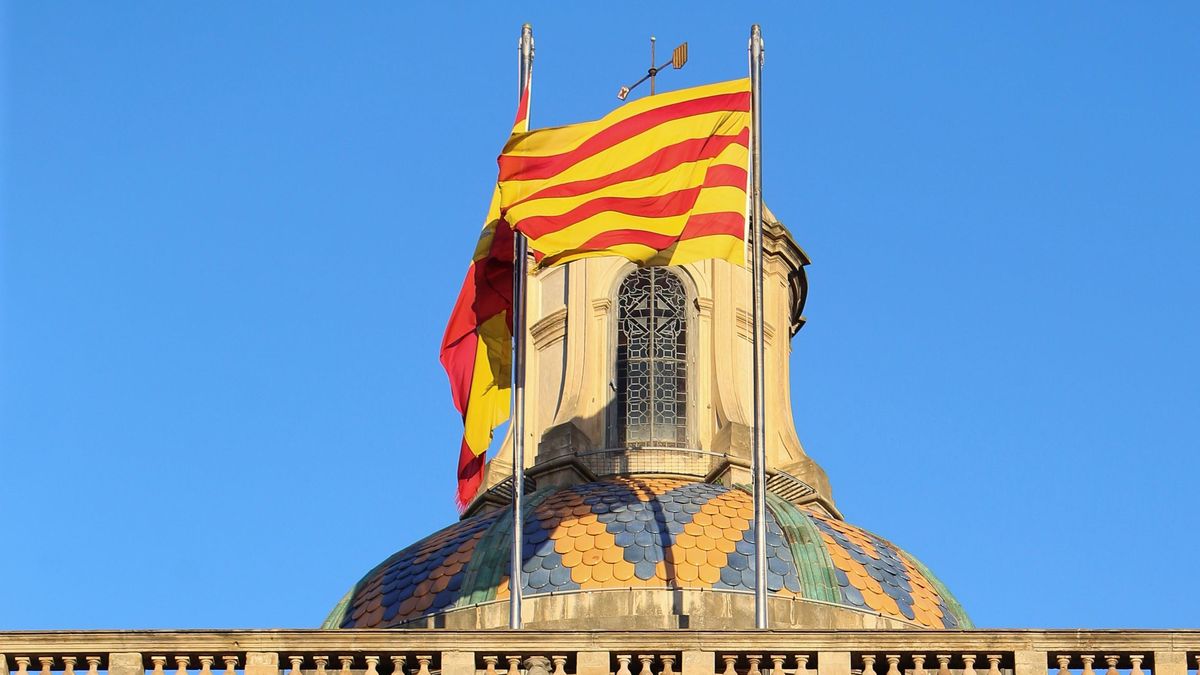 Las banderas de Aragón, Cataluña, Baleares y Valencia: origen y significado
