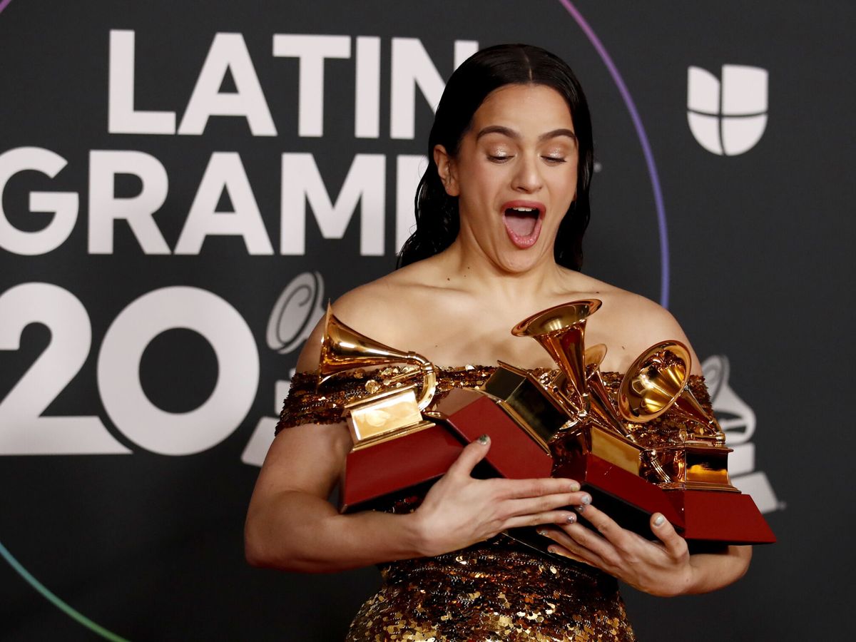 Foto: Rosalía gana el Latin Grammy a mejor álbum del año. (EFE/Caroline Brehman)