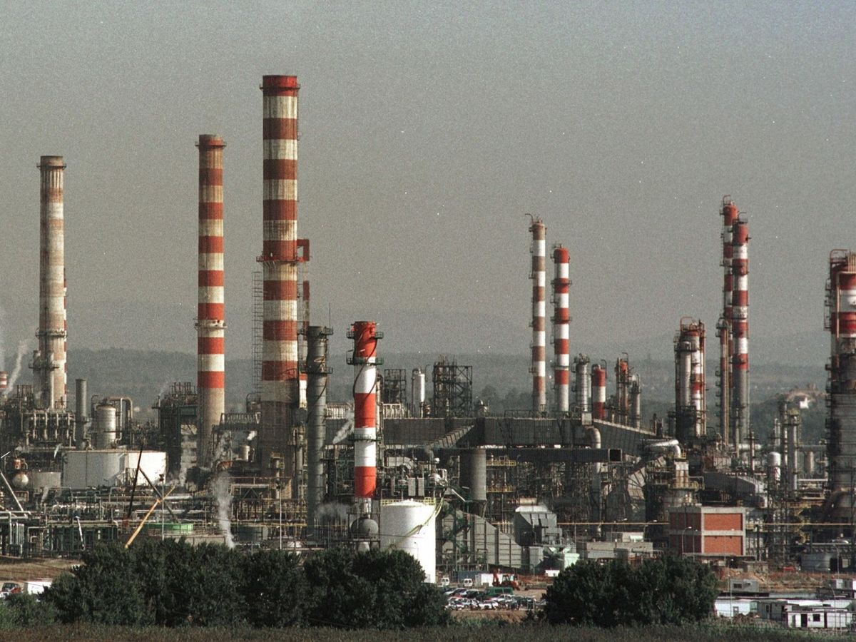 Foto: La industria aumenta el consumo de gas con fuerza. (EFE/Jaume Sellart) 