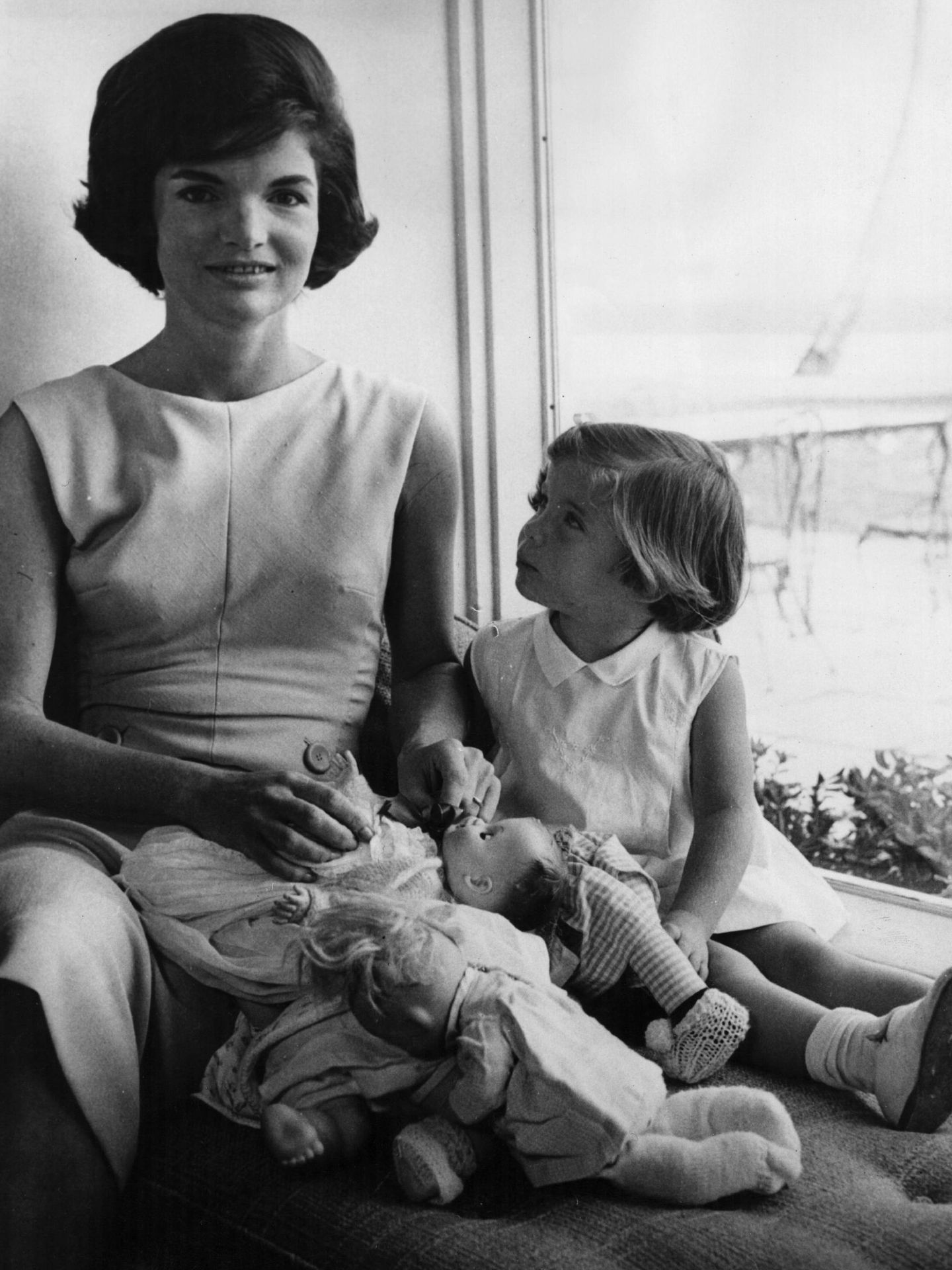  Jackie y su hija Caroline en 1961. (Getty)