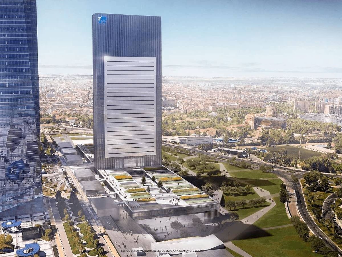Foto: IE Tower, el campus vertical del Instituto de Empresa en Madrid.