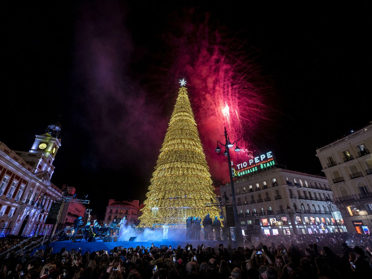 Foto: Madrid enciende el alumbrado de Navidad. (Europa Press/Alberto Ortega)