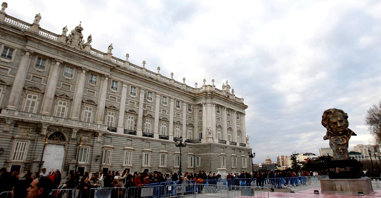 Estatua de Goya de siete metros en la plaza de Oriente de Madrid | EFE