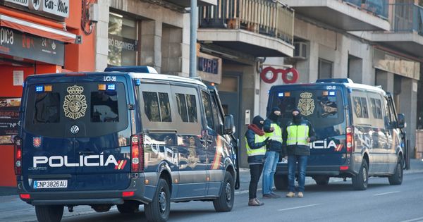 Foto: Cae la principal red rumana de prostitución de la UE, con siete detenidos en España. (EFE)