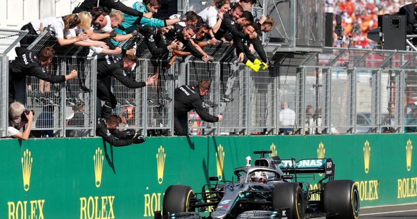 Foto: Hamilton se llevó el triunfo en Hungría. (Reuters)