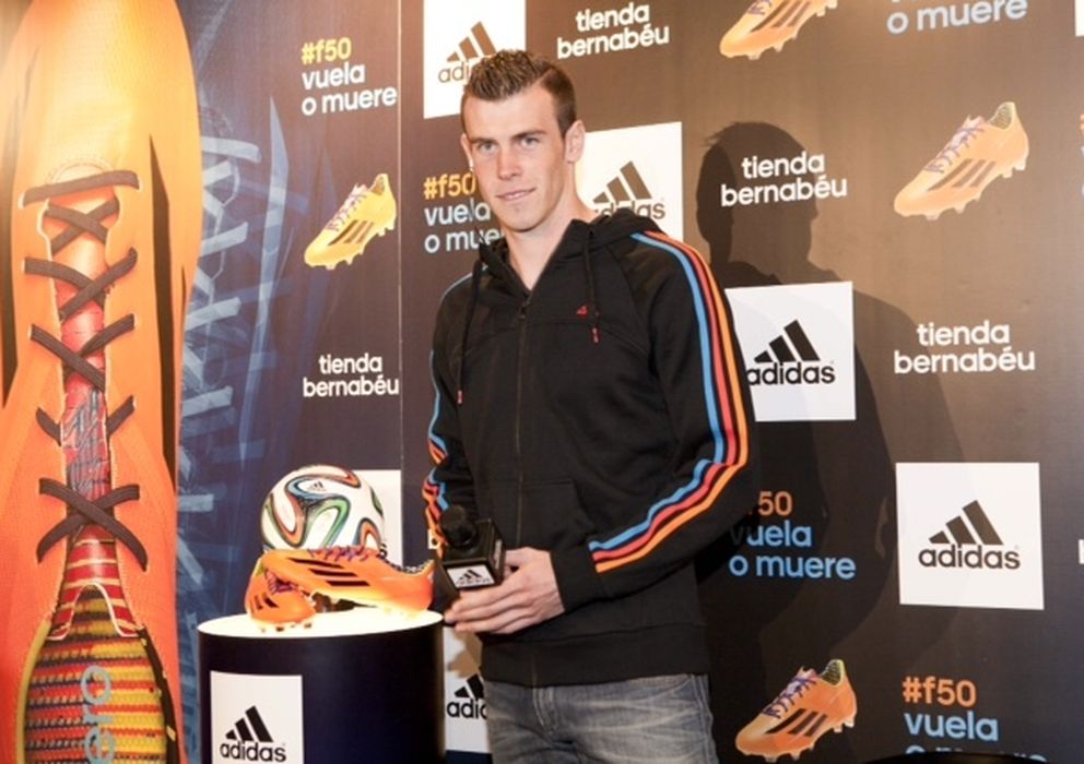Foto: Gareth Bale durante el acto de Adidas en el Santiago Bernabéu (Adidas).