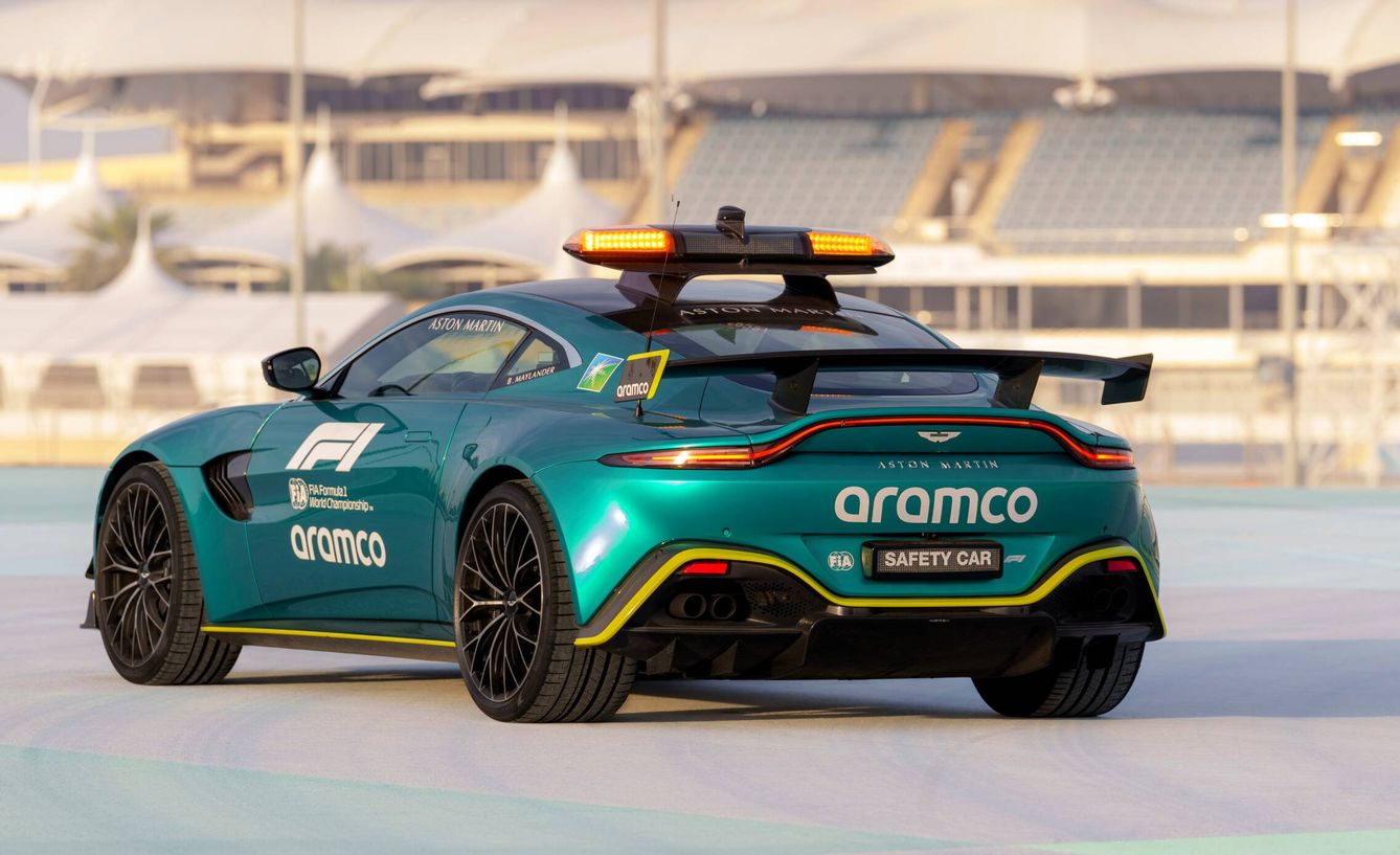 El Aston Martin Vantage F1 Safety Car también ha sido adaptado al uso en pista.